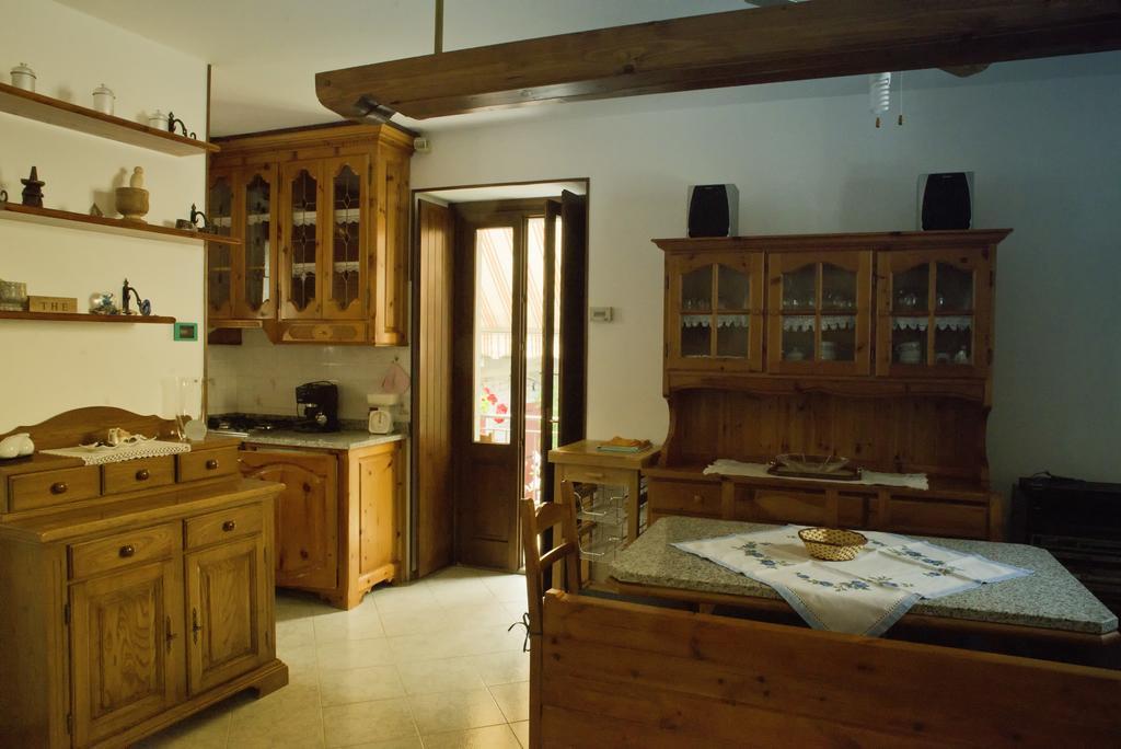 Rustico Giorgia Διαμέρισμα Mergozzo Δωμάτιο φωτογραφία